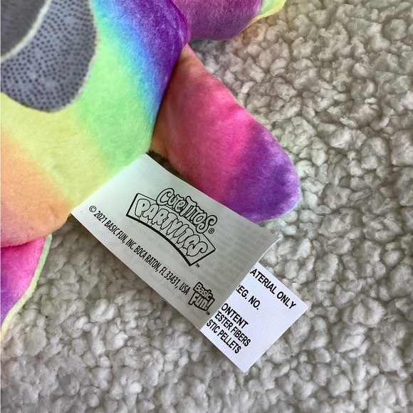 Cutetitos Partyitos 2021 Flying Pig Plush Stuffed Animal Toy No Wrap - Picture 5 of 12